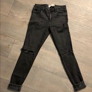 black/ grey jeans